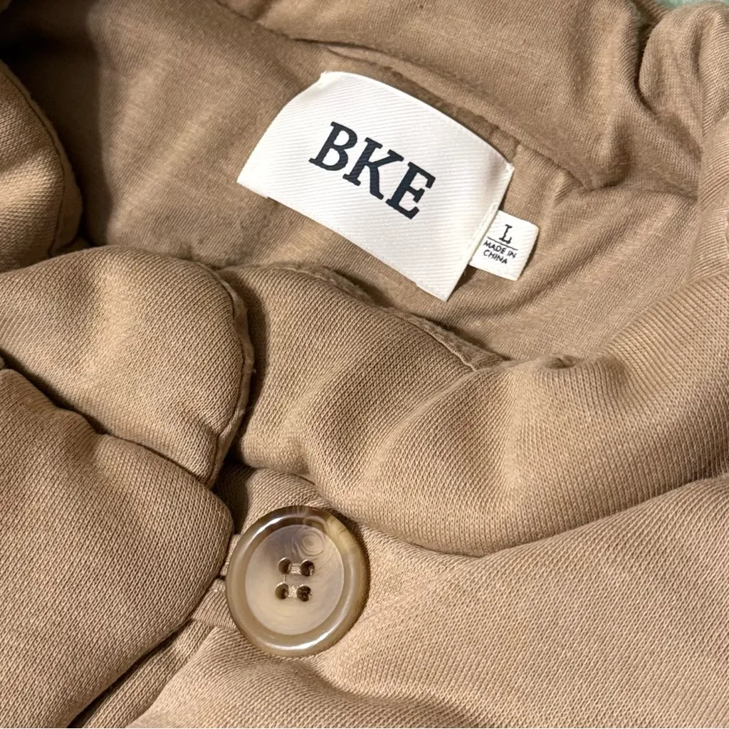 BKE Tan Padded Button Mock Neck Vest – L - Image 6