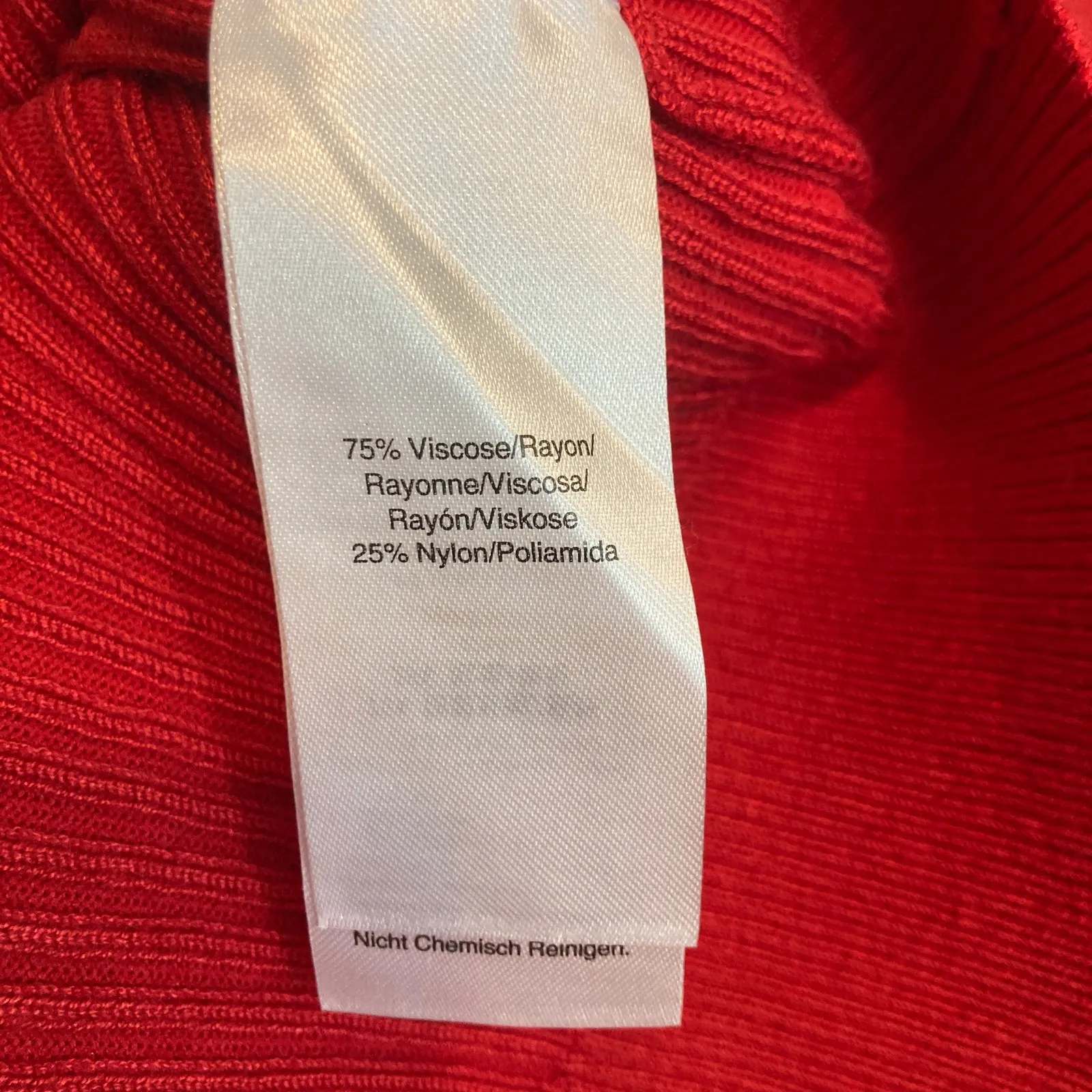 DKNY Cozy Fall Red Ribbed Knit Long Sleeve Fitted Pullover Turtleneck Sweater - Image 4