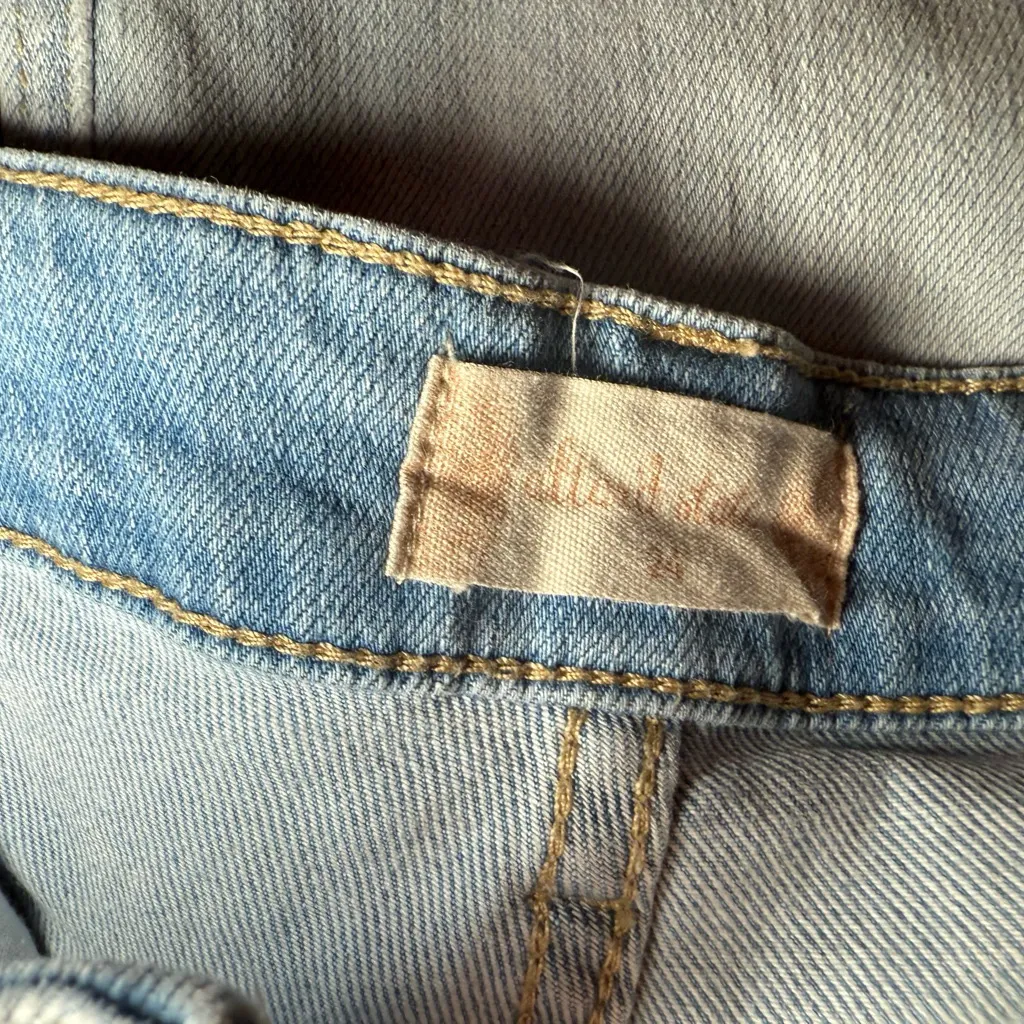 Altar'd State Light Blue Distressed Straight Leg Jeans - Image 2