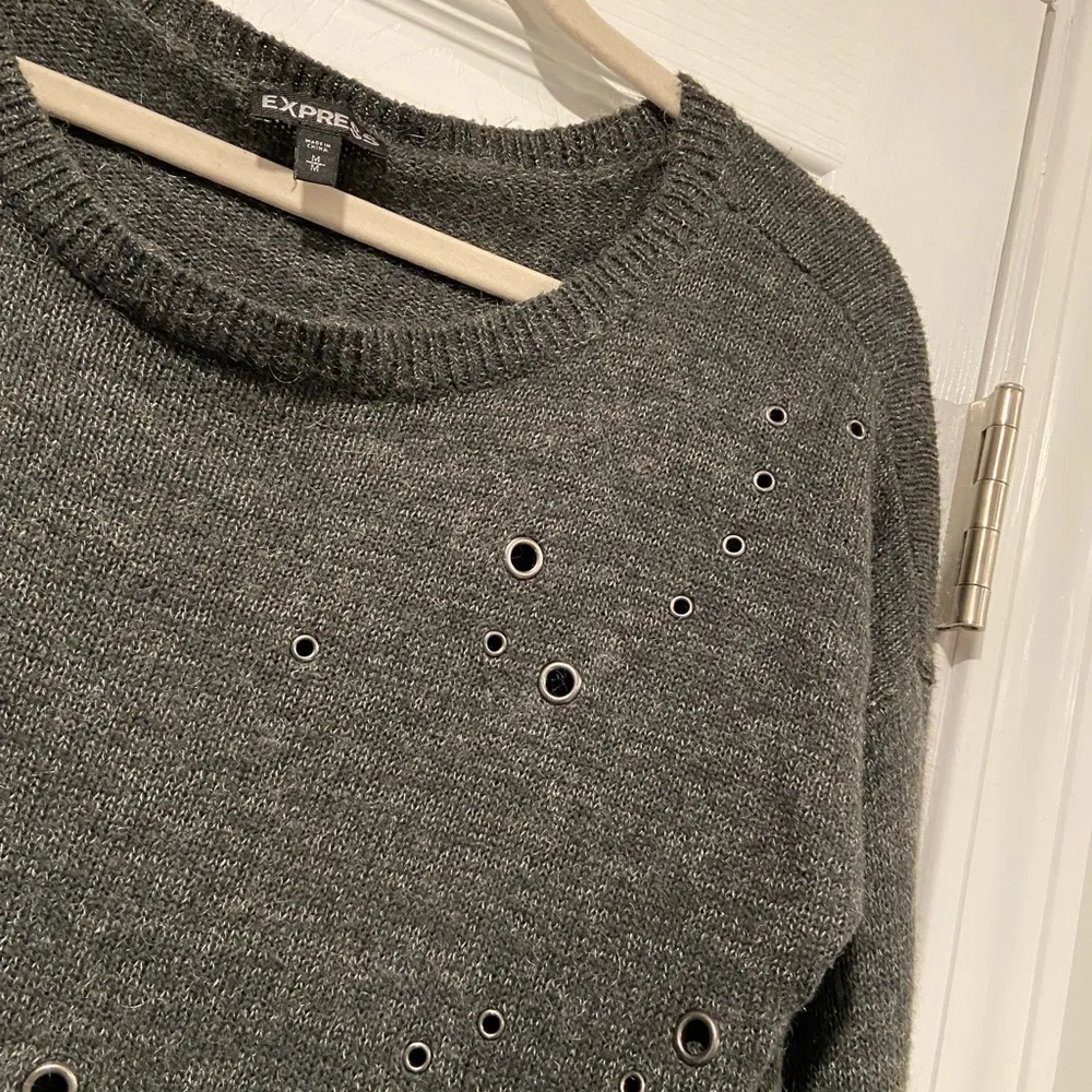 Express Size M Gray Wool Mohair Blend Knit Pullover Sweater Metal Grommet Detail - Image 6