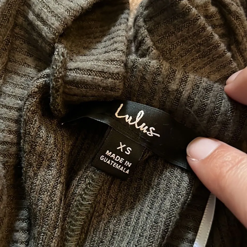 Lulus xs oversized top - Image 6