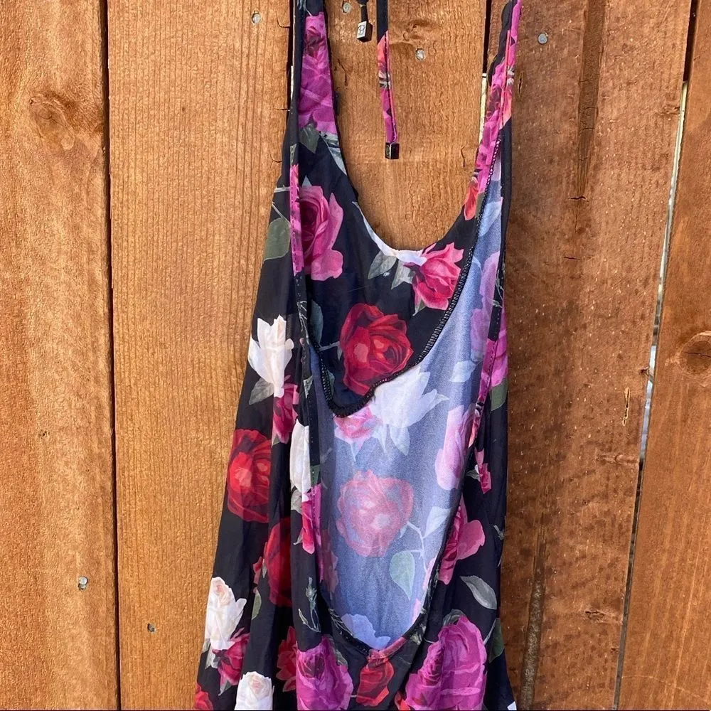 Beach Bunny Her Majesty‎ Floral Beaded Coverup - Image 5