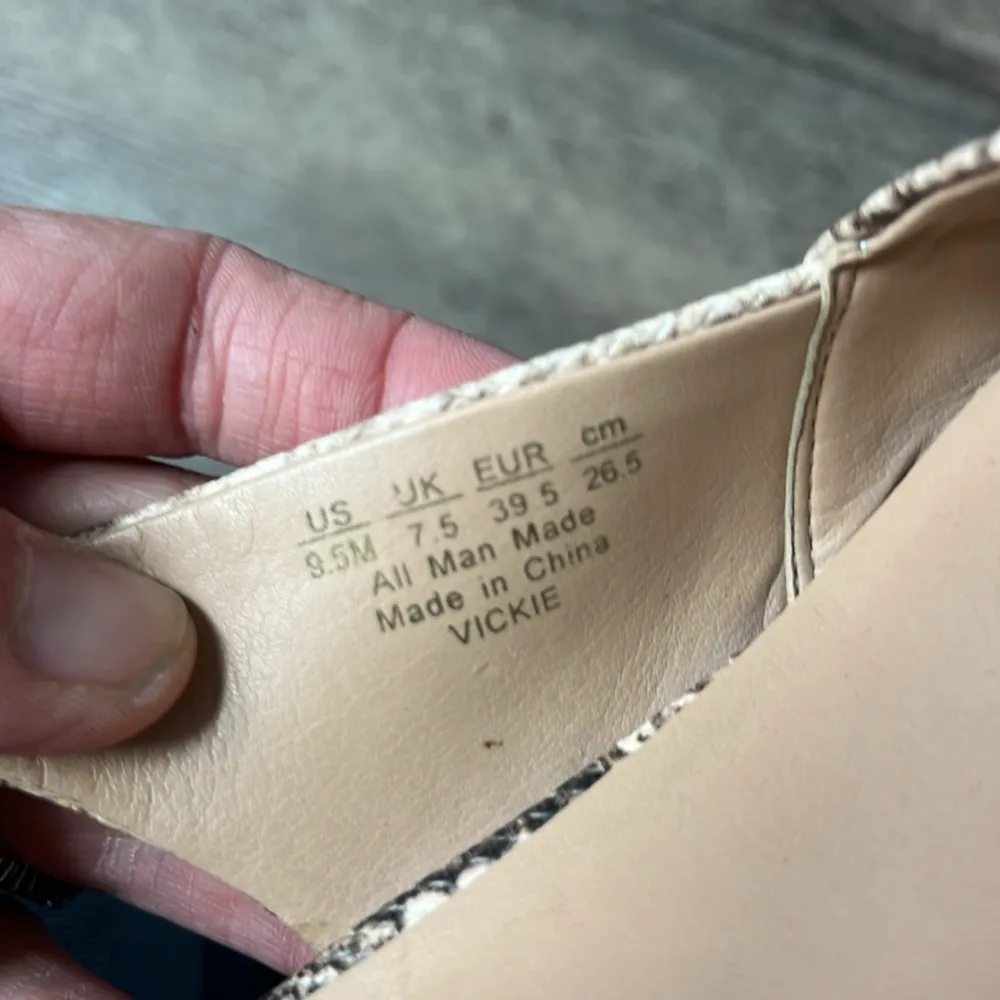 Franco Sarto Vickie Slingback Vanilla Snake Print Block Heel Sandal 9.5 🔥 - Image 7