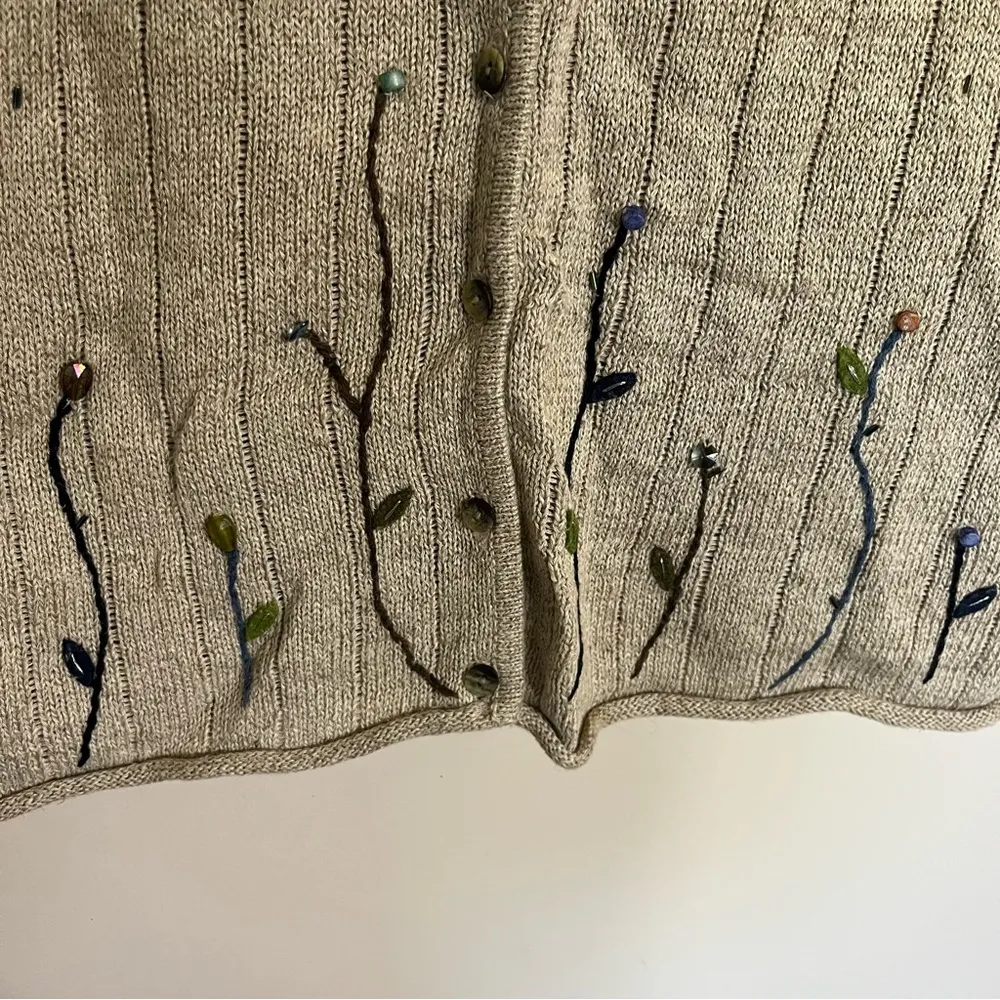 Vintage 90s Beige Linen Floral Cozy Cottagecore Knit Grandma Sweater Vest‎ Small Tan - Image 2