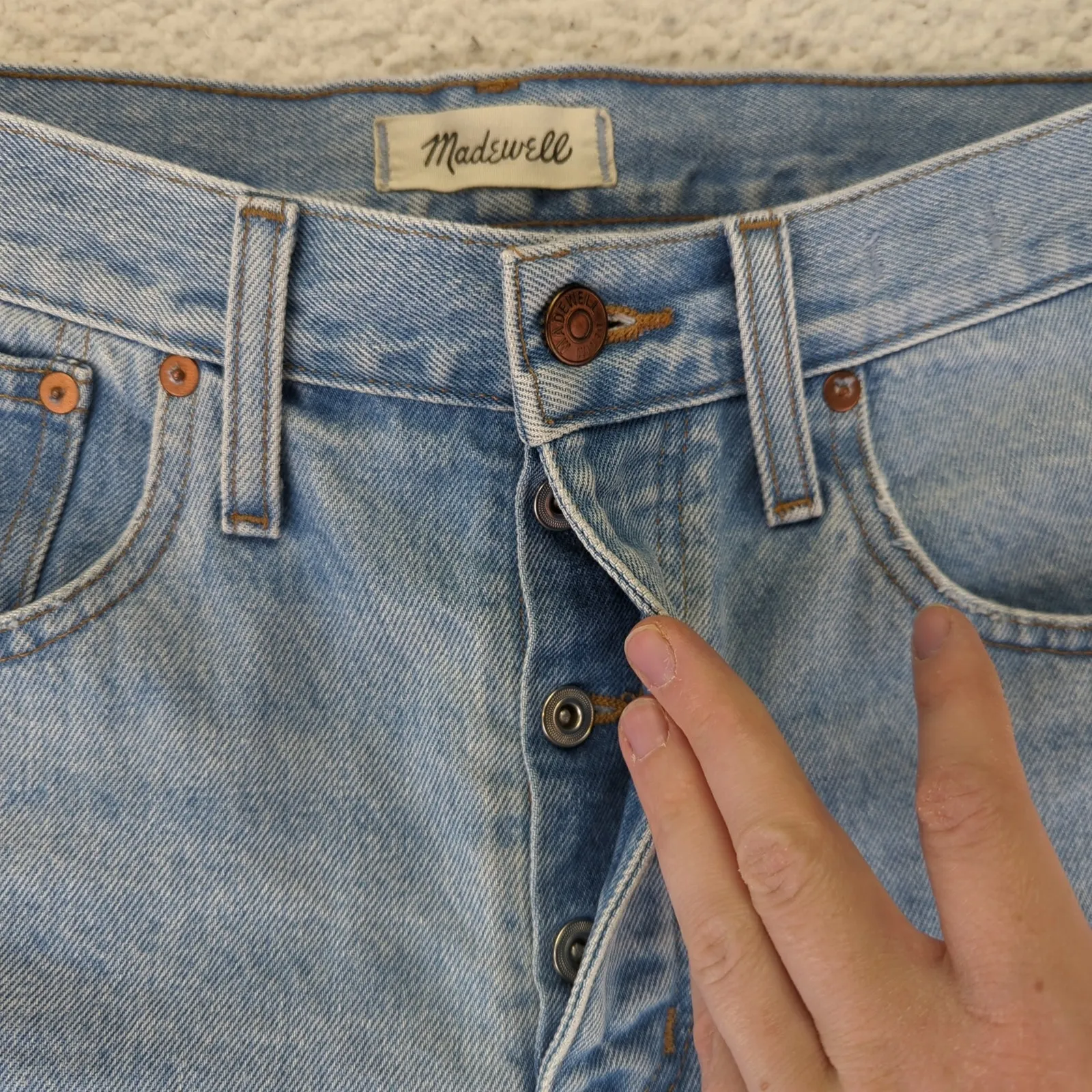 Madewell Relaxed Denim Shorts AJ242 Women's 28‎ Cutoffs Button Fly Rigid Denim - Image 3