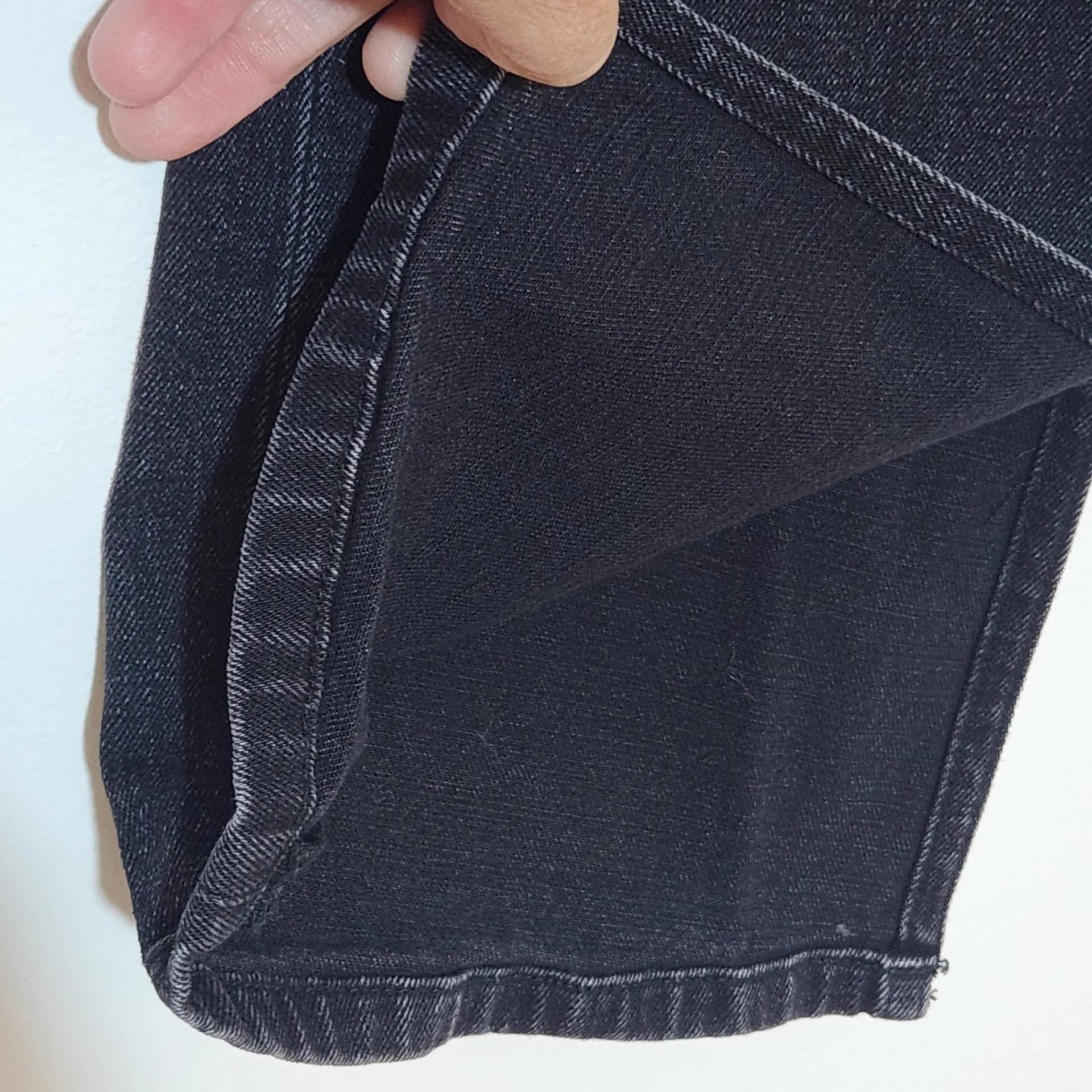 Abercrombie & Fitch Black Skinny High-Rise Jeans with Ankle Slits Size 6 Short - Image 3