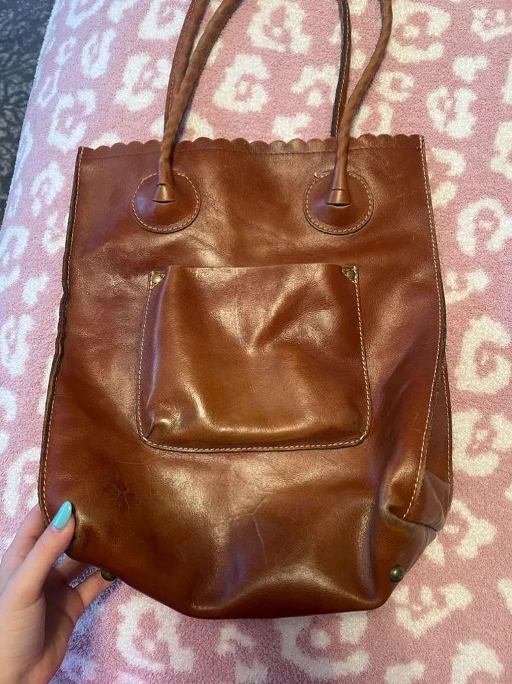 barely used  hand bag - Image 5