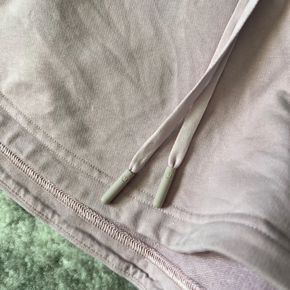 Lululemon Inner Glow High-Rise Short 3" - Image 6