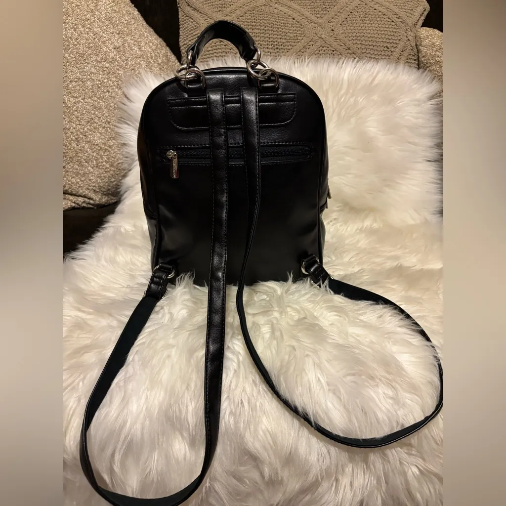 💛💚DAVID JONES PARIS Black Leather 🎒 BACKPACK.💛💚 Black - Image 7