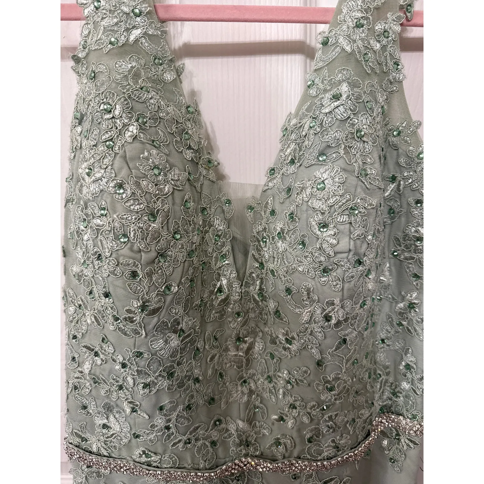 NWT Lavetir Beaded Lace Corset Back Chiffon Maxi Formal Gown in Mint Green, 16 Green - Image 3