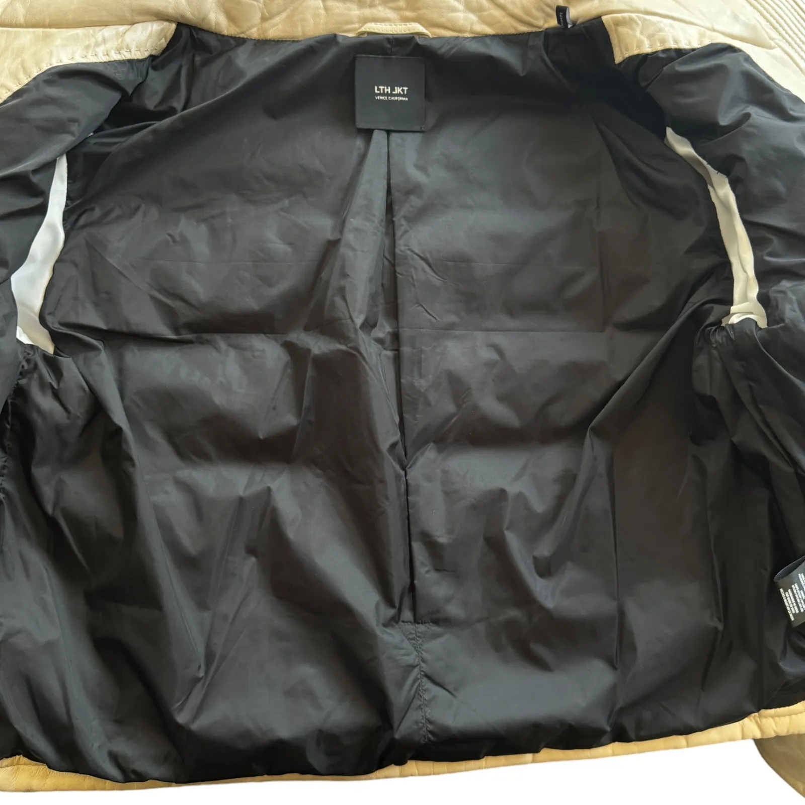 LTH JKT Cay Cropped Puffer Jacket in‎ Pearl White Size Small - Image 12