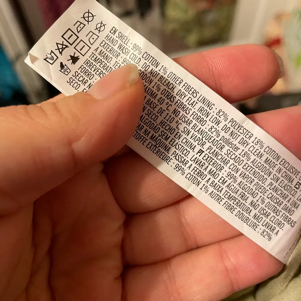 FOREVER 21 BEIGE FLOWY SHORTS - Image 4