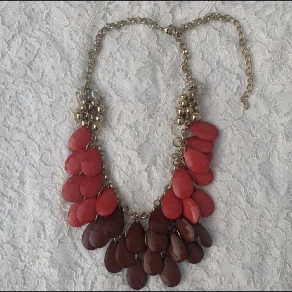 FRANCESCA’S Collection Orange and‎ Brown Layered Tear Drop Bead Necklace - Image 5