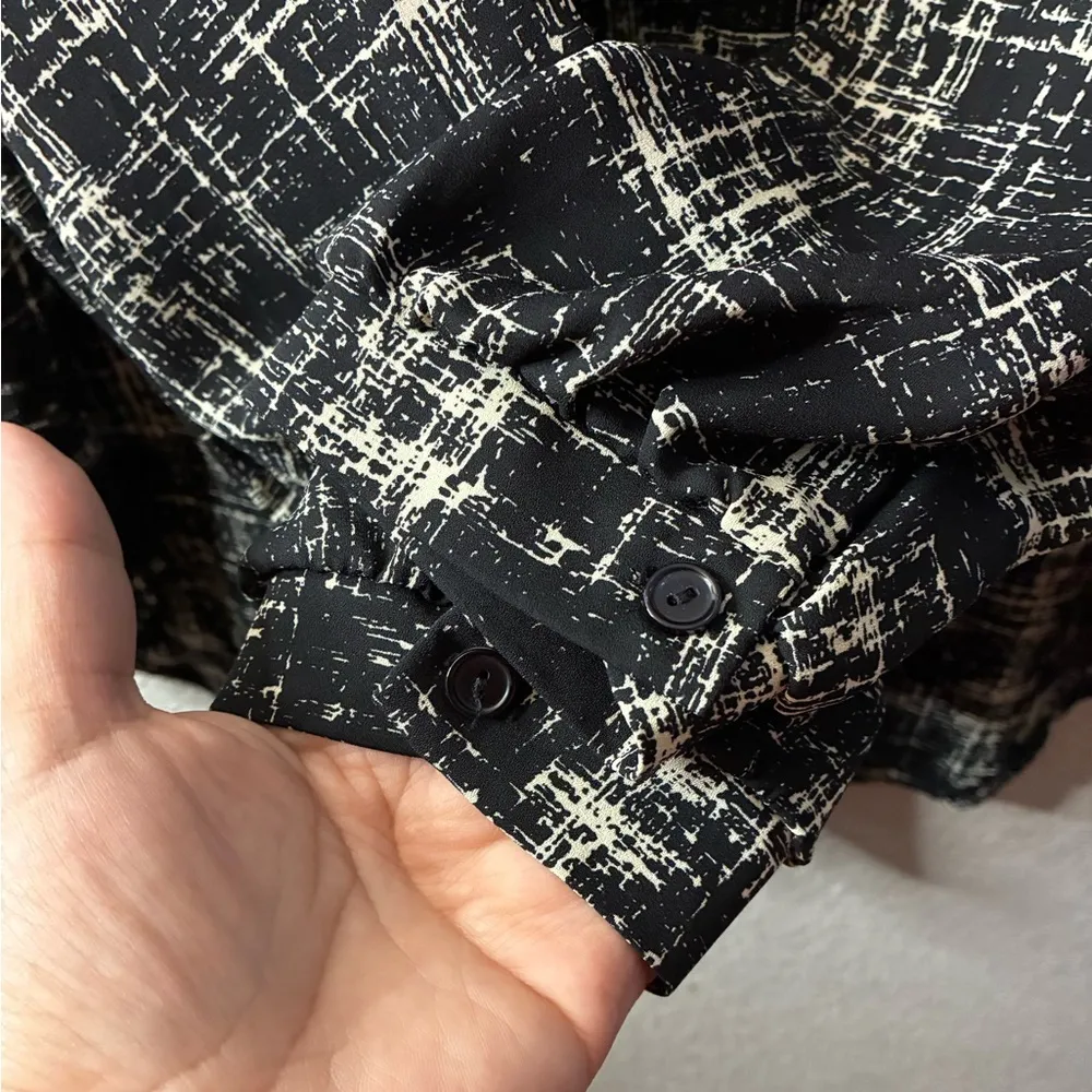 💥Lush Monochrome Black & Ivory Blouse L - Image 6