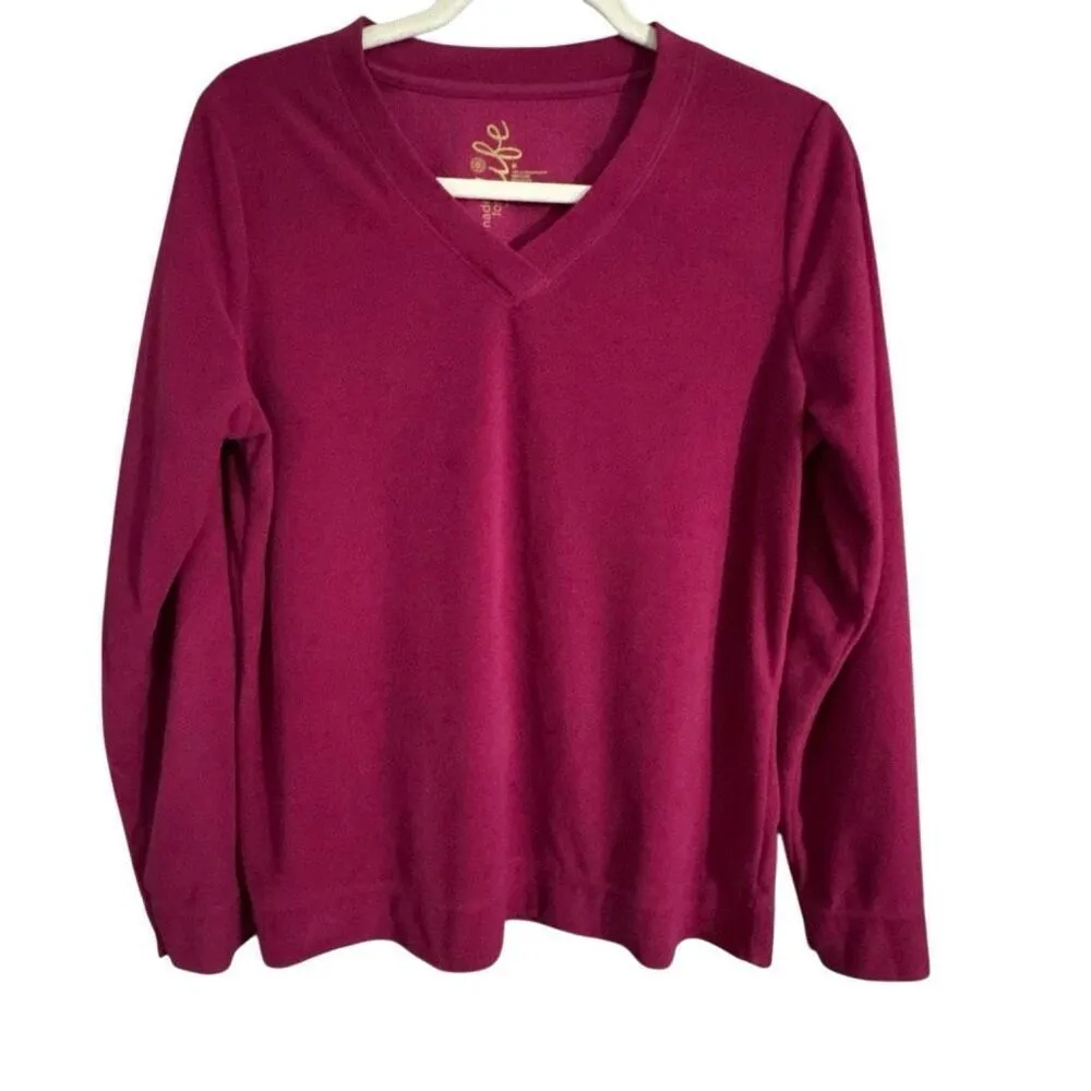 Made for Life Burgundy V-neck fleece top. Long sleeves. Size Medium - Image 6