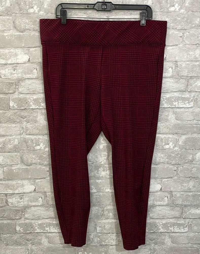 Torrid Red Plaid Houndstooth Pixie Ponte Pants - Image 4