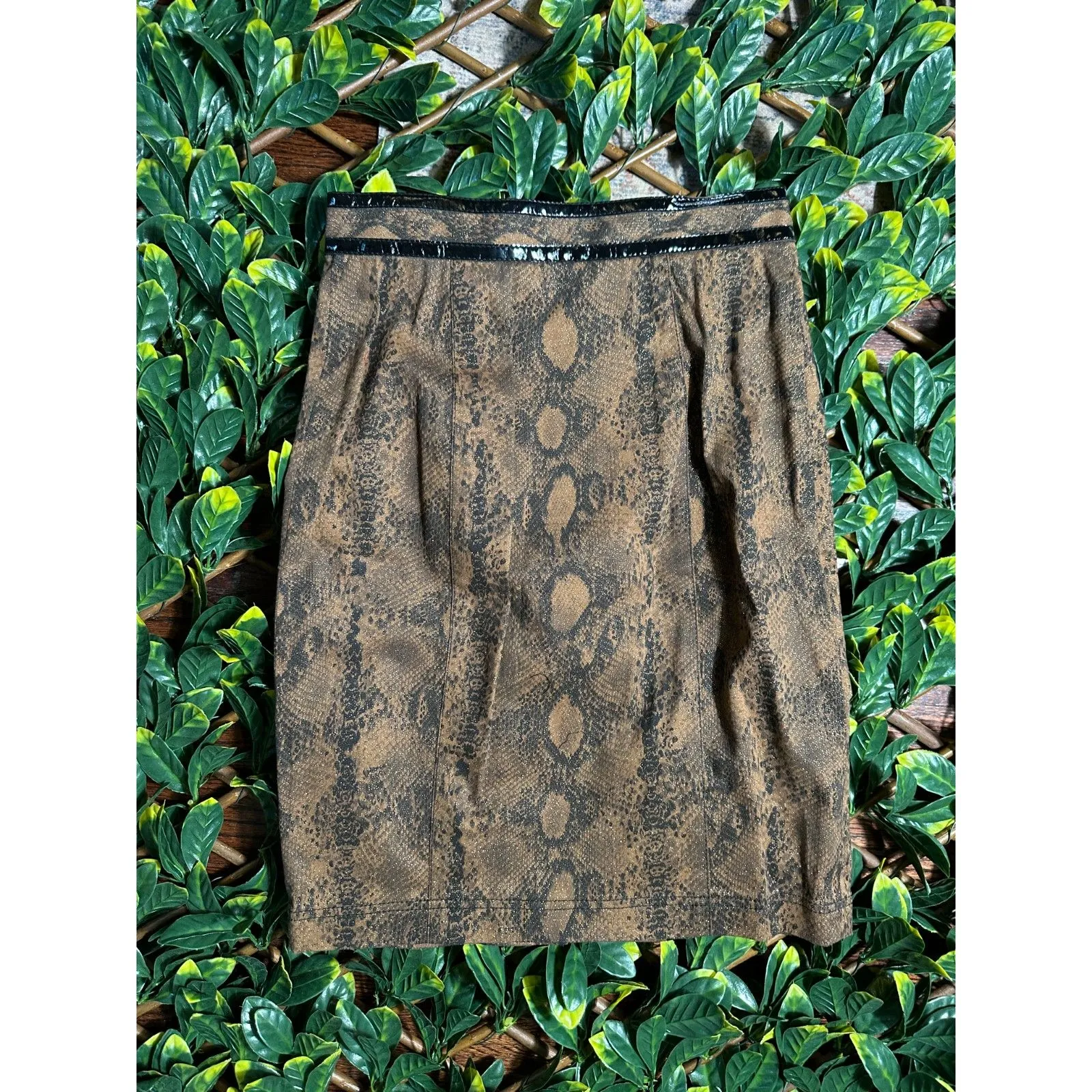 W by Worth Stunning Brown Snakeskin Zip-up Pencil Skirt Sz 2 - Image 6
