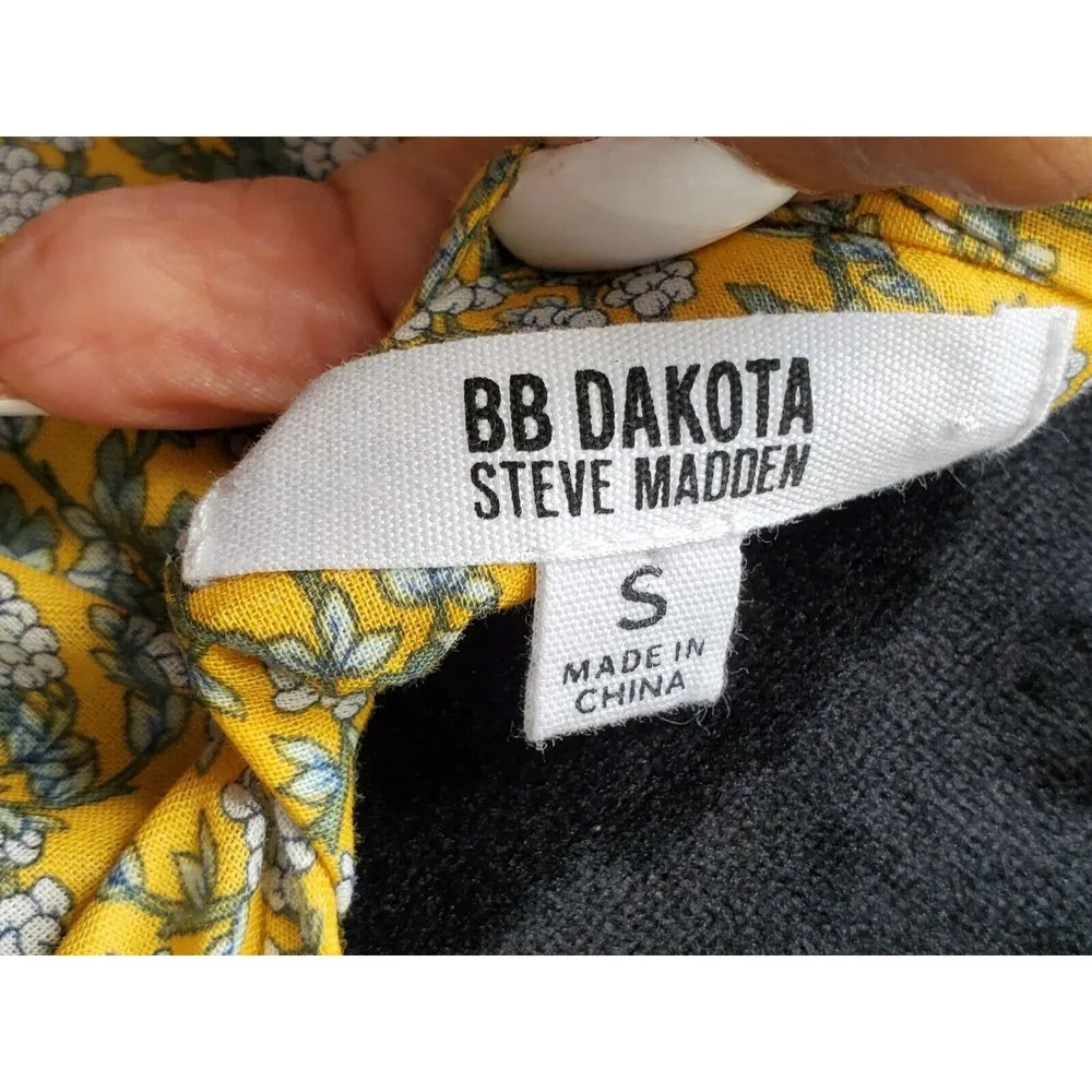 BB Dakota Steve Madden Yellow Polyester V-Neck Short Sleeve Knee Length Dress S - Image 9