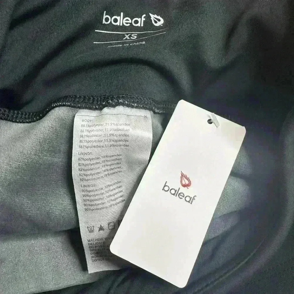 Baleaf fleece lined joggers black Sz XS NWT - Image 4