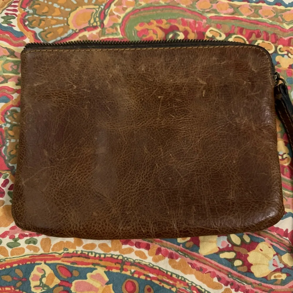 Patricia Nash  wristlet - Image 6