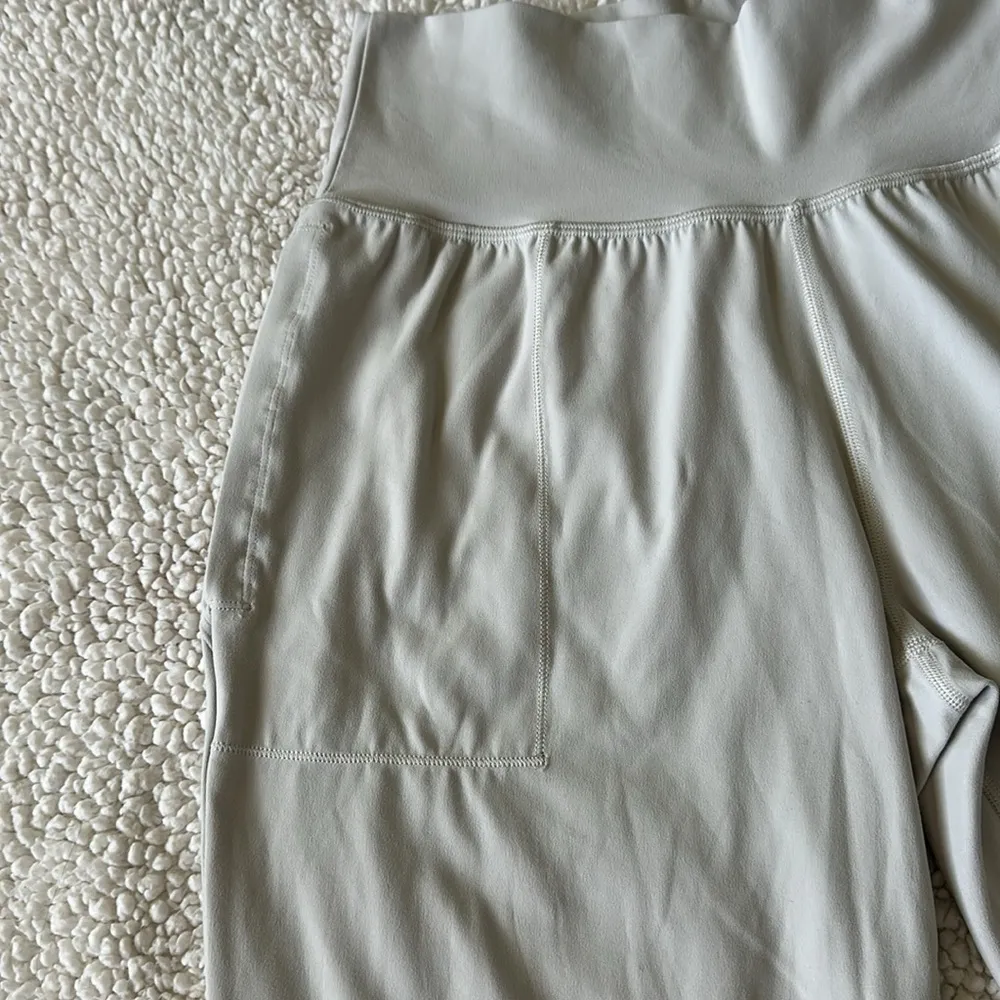 Athleta Salutation High Rise Jogger Size M Abalone - Image 4