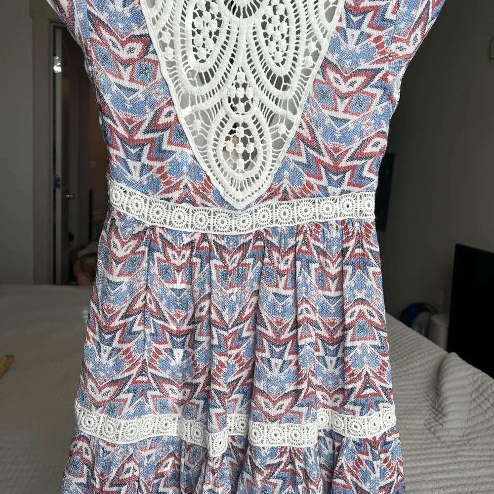 Sea Gypsies plunge v neck aztec design dress - Image 7