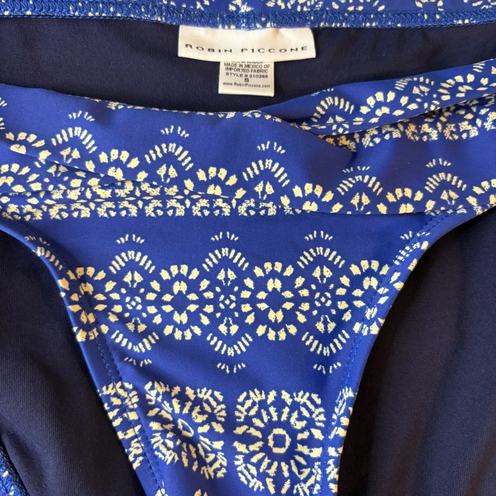 Robin Piccone Isla Bikini in cornflower blue. Floral‎ Print Tie Back Swim Top S - Image 10