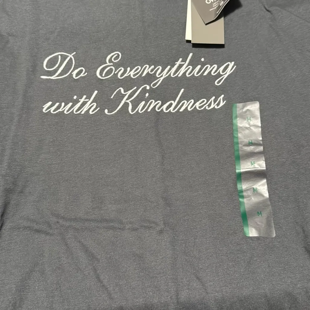 NWT BOX OF WOMENS Graphic T-Shirt. 6 NWT T SHIRTS! Size Med. GET ALL 6!! - Image 4