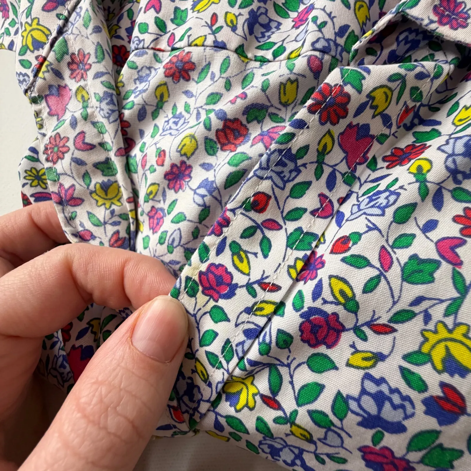 Talbots Perfect Shirt Prairie Floral Size 16 Non Iron Button Up Preppy Colorful - Image 5