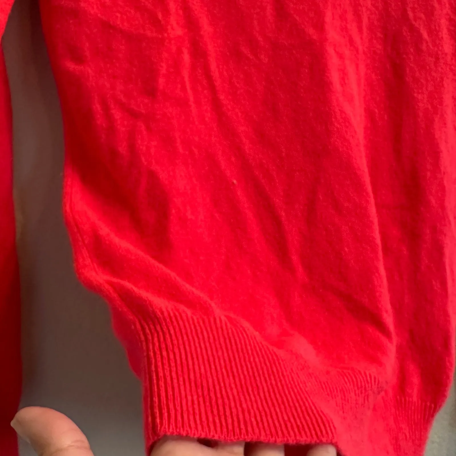 C by Bloomingdales Cashmere Sweater Womens XS Coral RED Crew Neck 2 Ply Pullover - Image 4