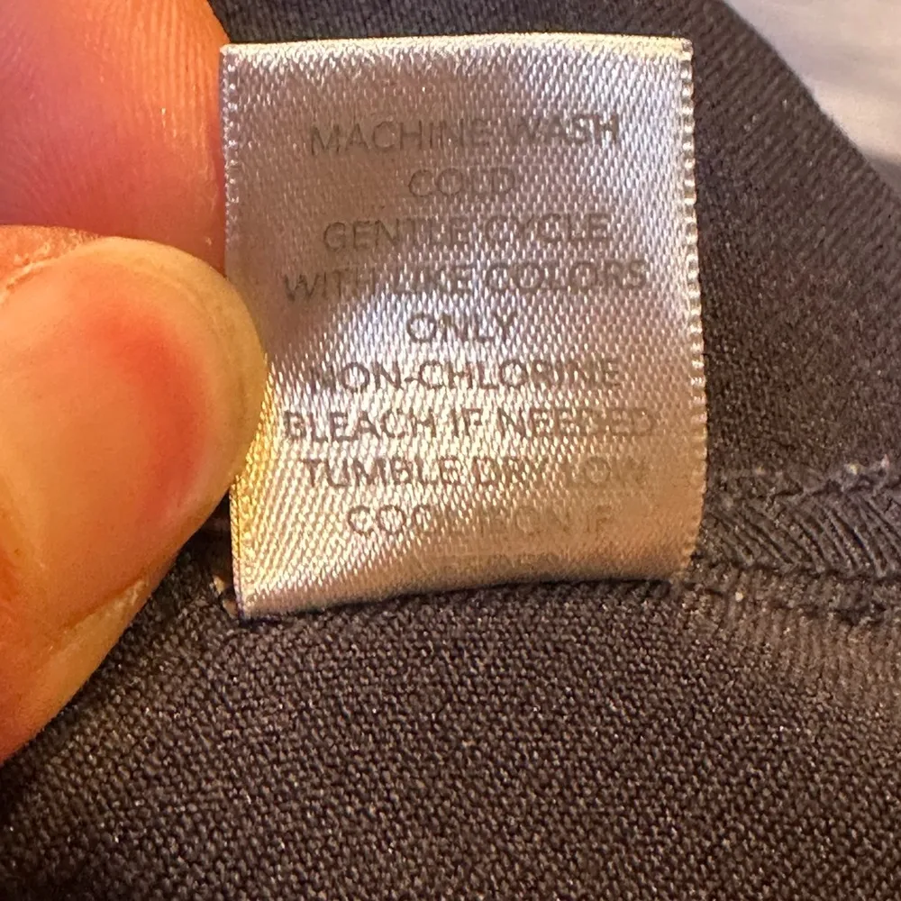 Navy Blue Capri 2 Button Summer Pants SZ 14W - Image 9