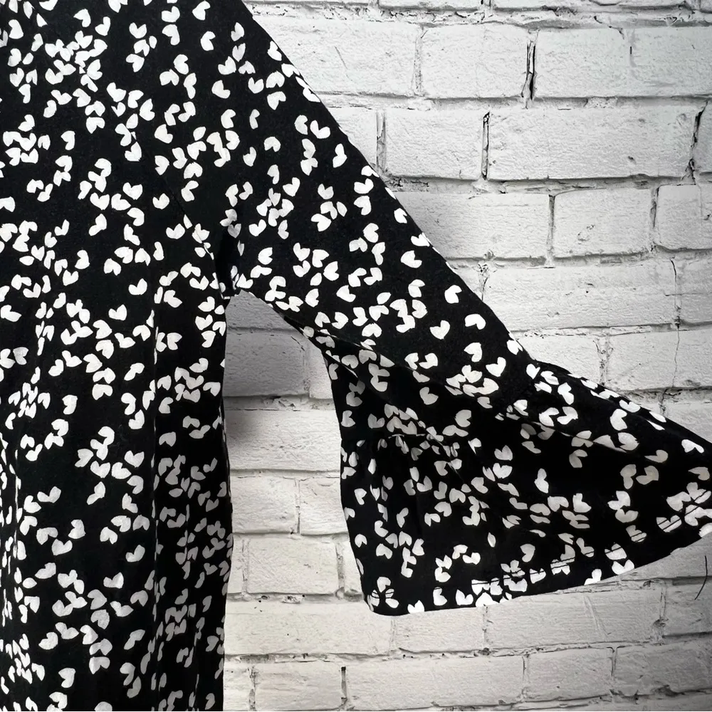 Michael Kors Black White Valentine Hearts 3/4 Bell Sleeve Blouse Top M - Image 9