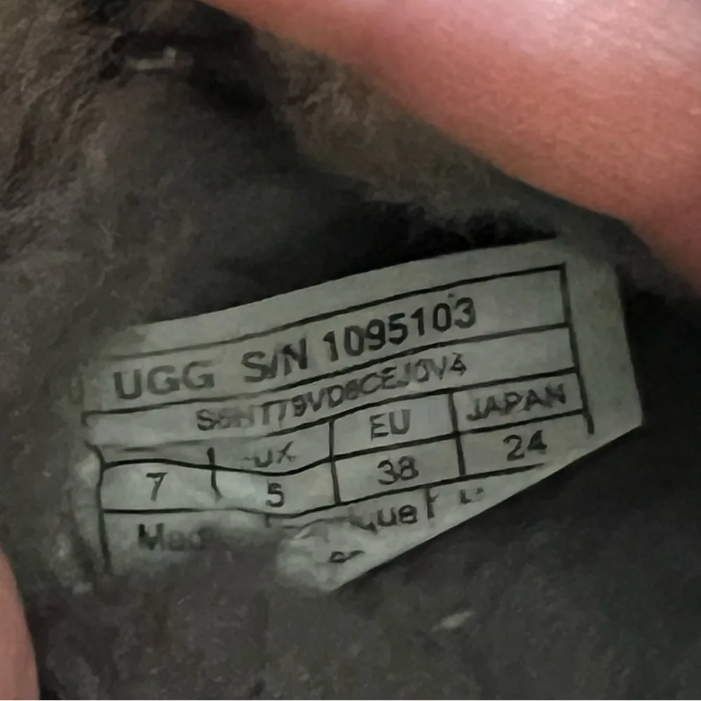 UGG  Ansley Black Suede Leather Slippers Moccasins 1095103 Women’s Sz 7 Fur Lined - Image 9