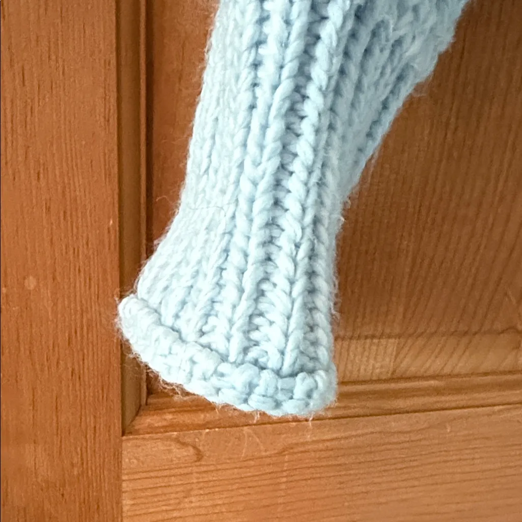 H&M Baby Blue Size Small Women's Teen Girl Cable Knit Sweater - Image 4