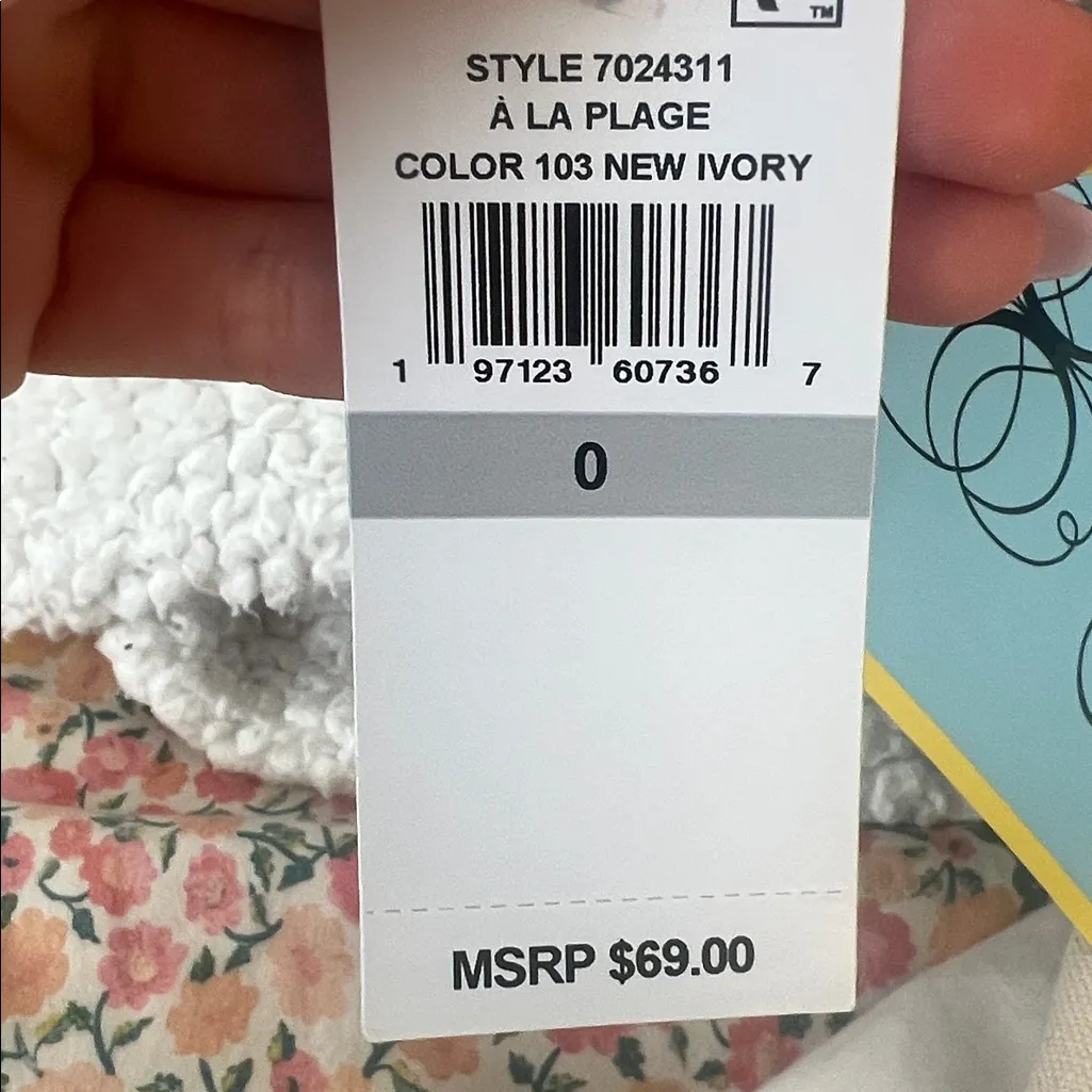 NWT CeCe white linen Shorts - Image 4