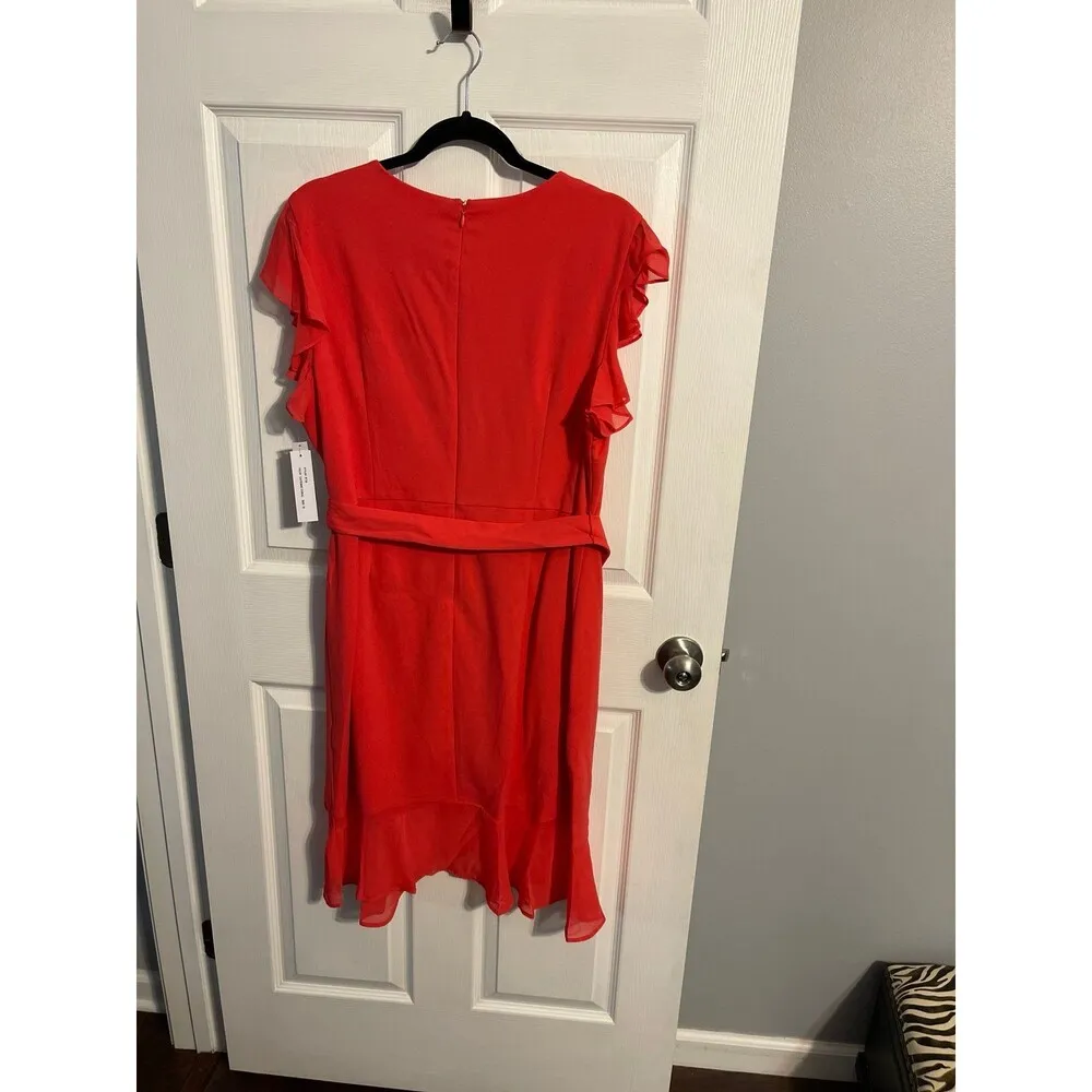 shelby and palmer red dress Shelby & Palmer Women's Red Floral Bell Sleeve Round Neck Sheath Dress Size 16