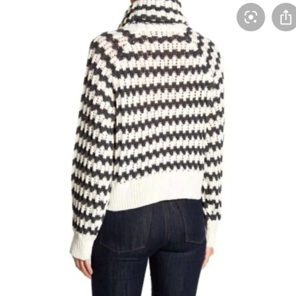 NEW John + Jenn women's cowl neck heavy knit sweater NWD imperfections in fabric - Image 2