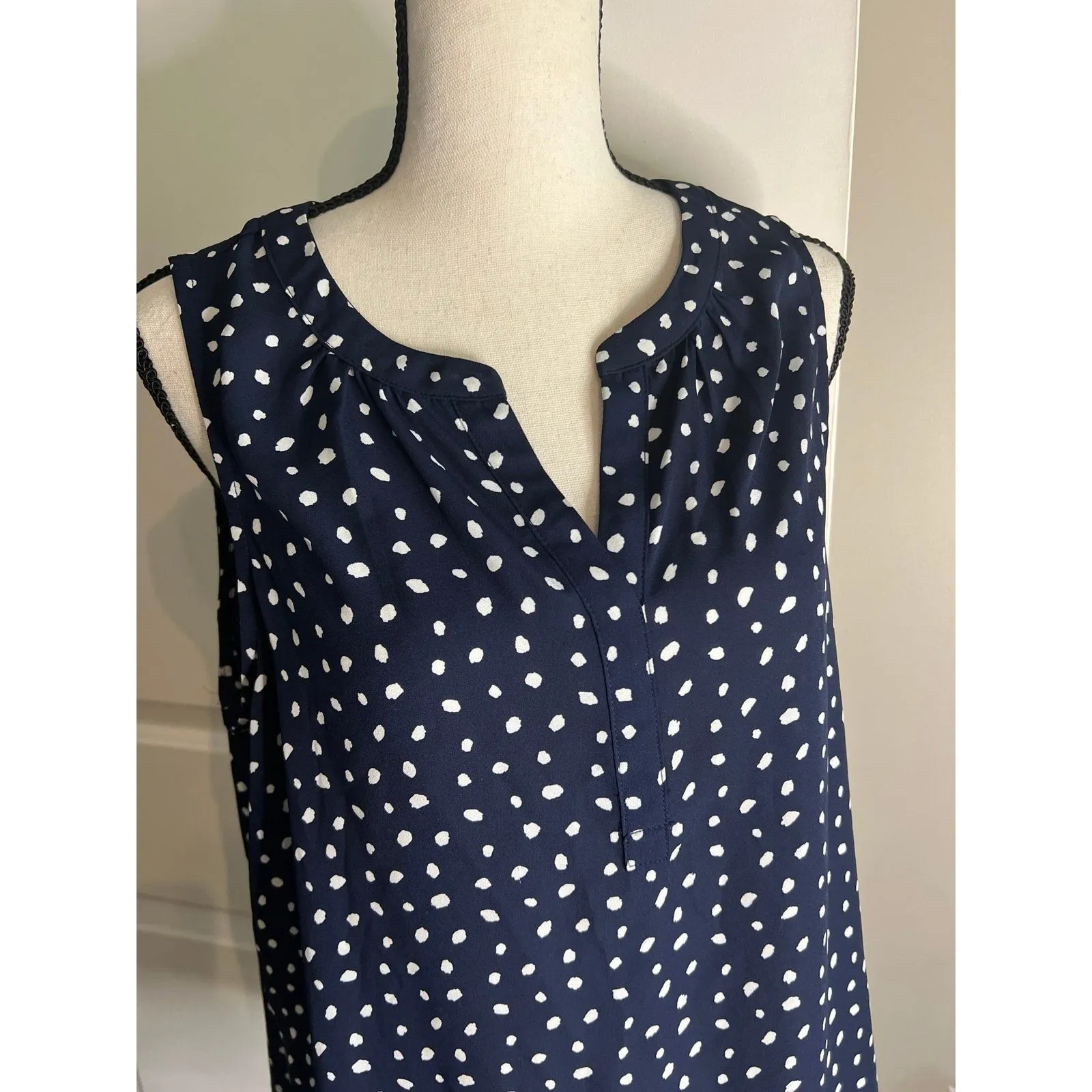 41 hawthorn blouse sleeveless large - Image 2