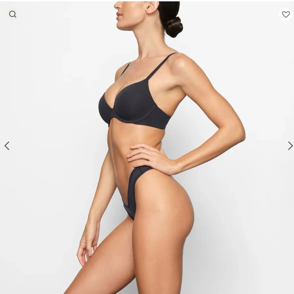 NWT SKIMS Fits Everybody T-Shirt Demi‎ Bra in Onyx Size 40H - Image 2