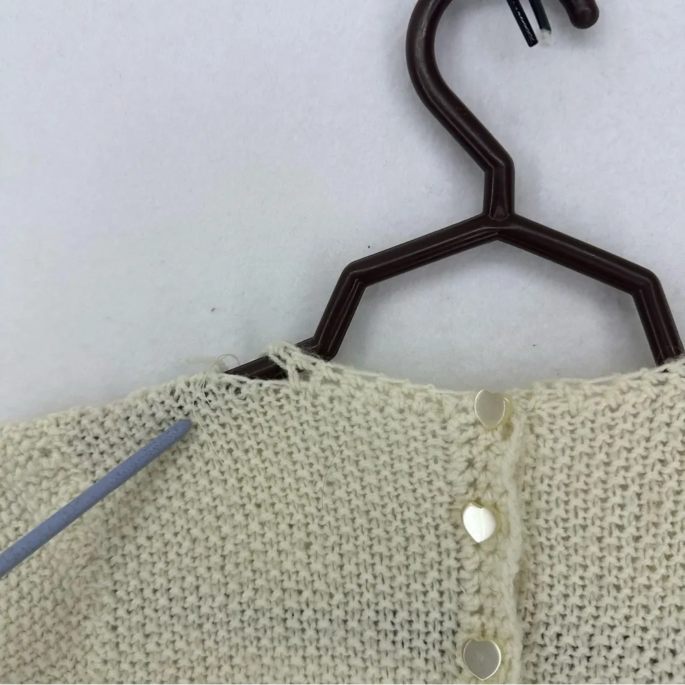 Crochet Knit Short Sleeve Heart Button Pullover Sweater Womens Small Beige - Image 3