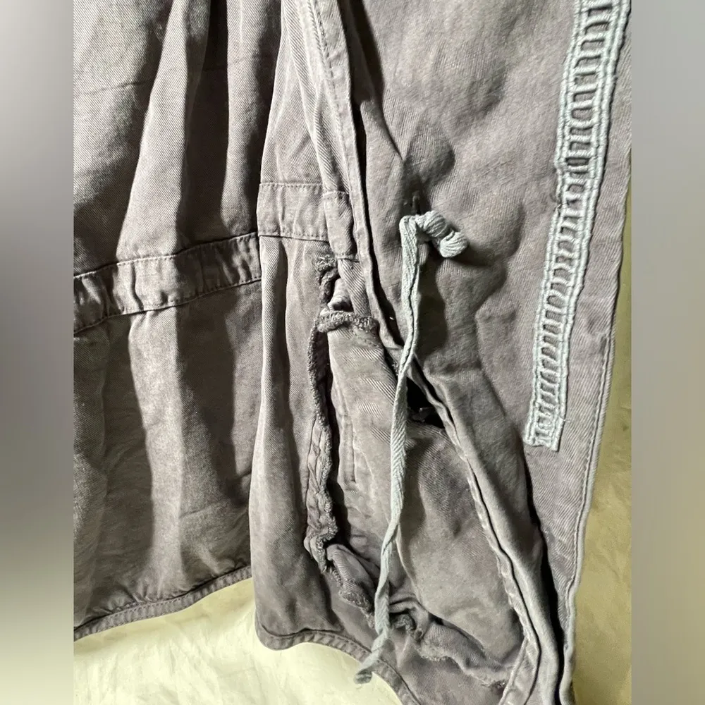 Mudd Women’s Casual Vest Gray Drawstring Size XL EUC - Image 5