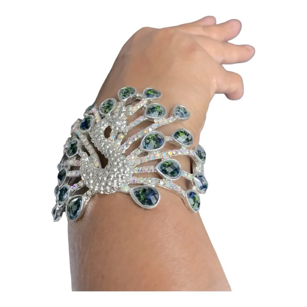 Vintage Rhinestone Peacock
Unique Clamp Bracelet Silver - Image 7