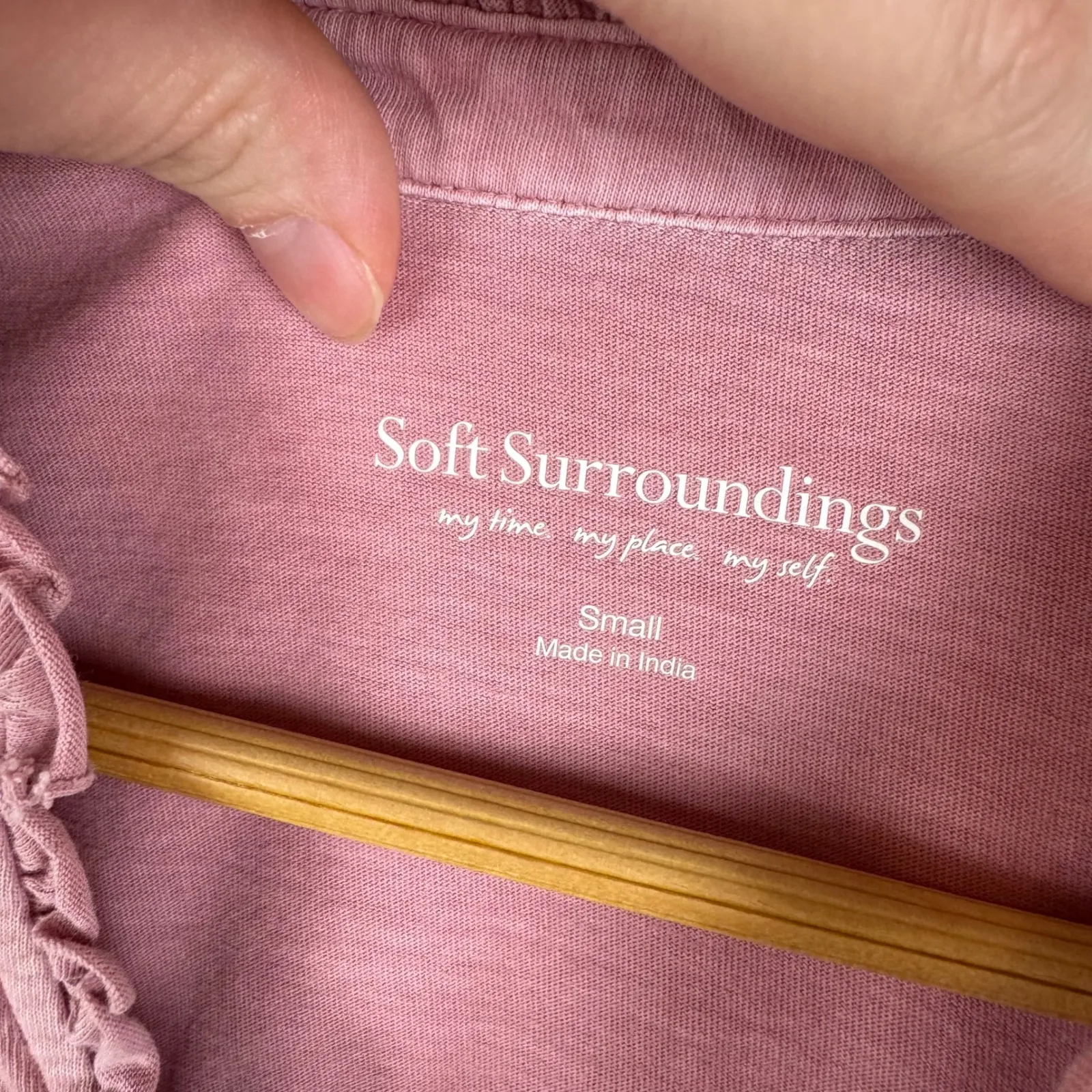 Soft Surroundings Floral Embroidered Blouse Small Pink Boho Peasant Long Sleeve - Image 5