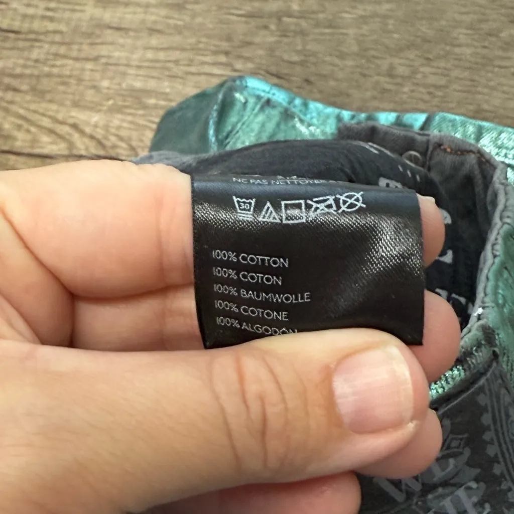 We The Free Extreme Measures Metallic Barrel Shorts size 24‎ NWT - Image 2