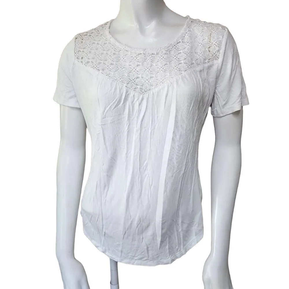 Old Navy White Floral Lace Blouse (S) - Image 2