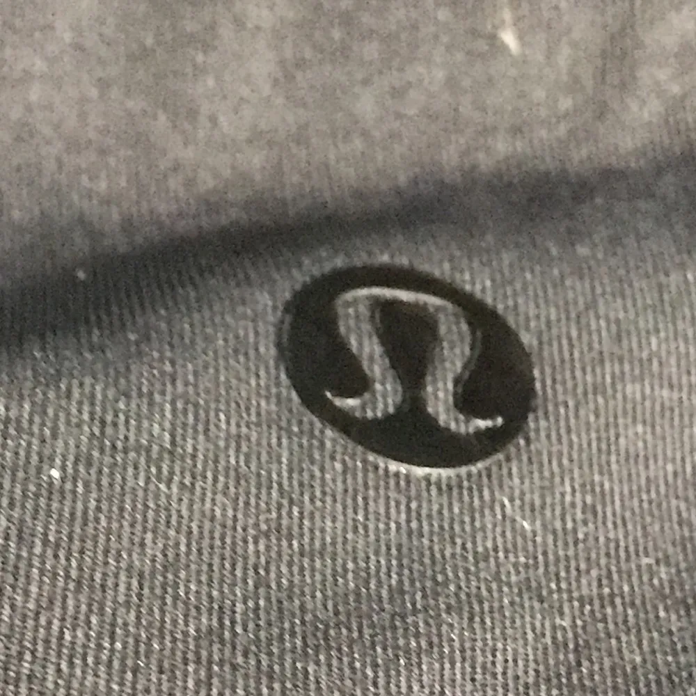 Lululemon Crop Leggings Mesh Panels Waistband Hidden Pocket Black Sz 4 - Image 5