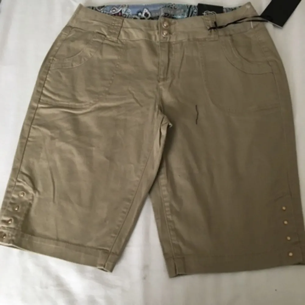 ONE 5 One  ladies shorts  size 8 - Image 2