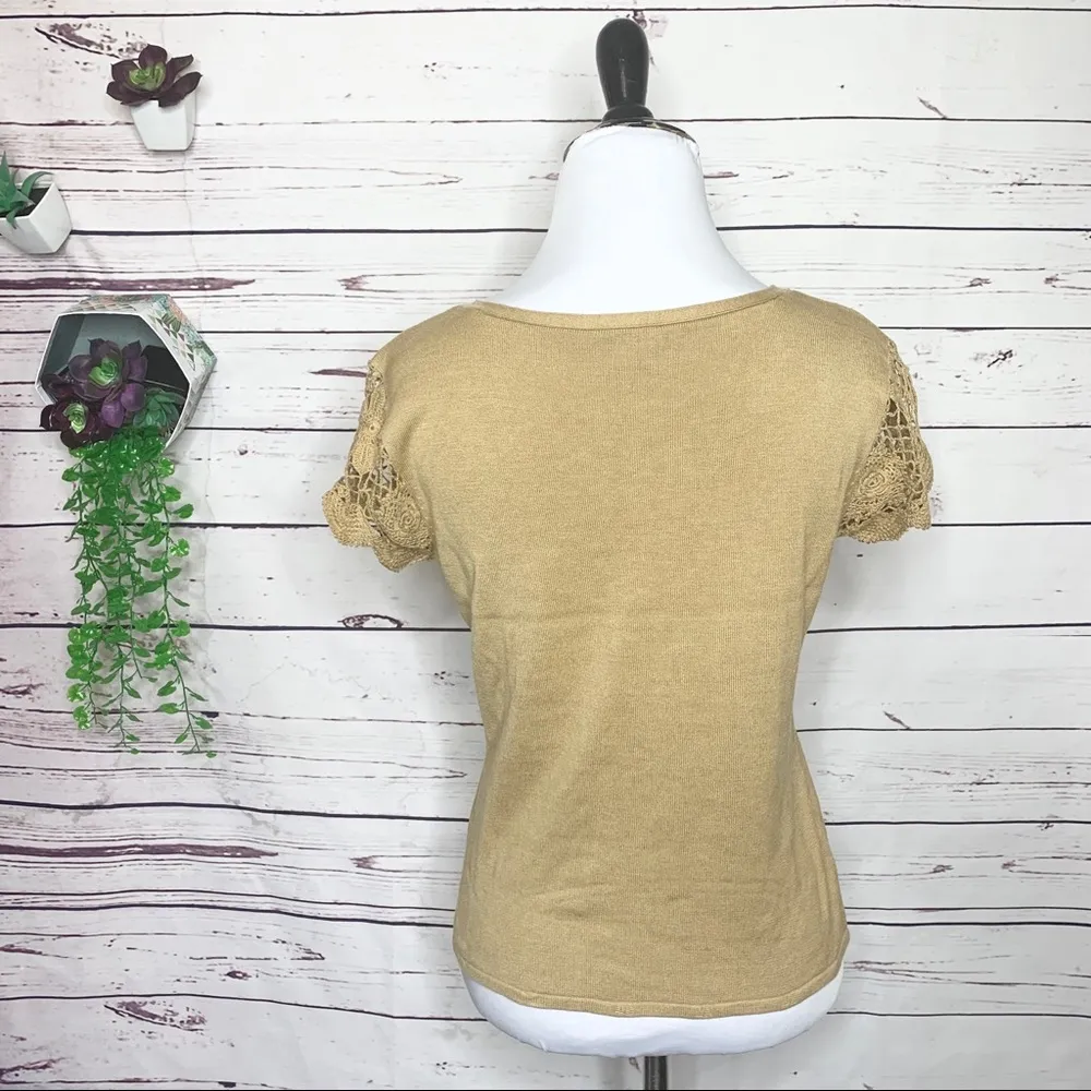J. Jill Silk Blend Crochet Sleeve Beaded V Neck Top Size Small Tan Khaki Camel - Image 9