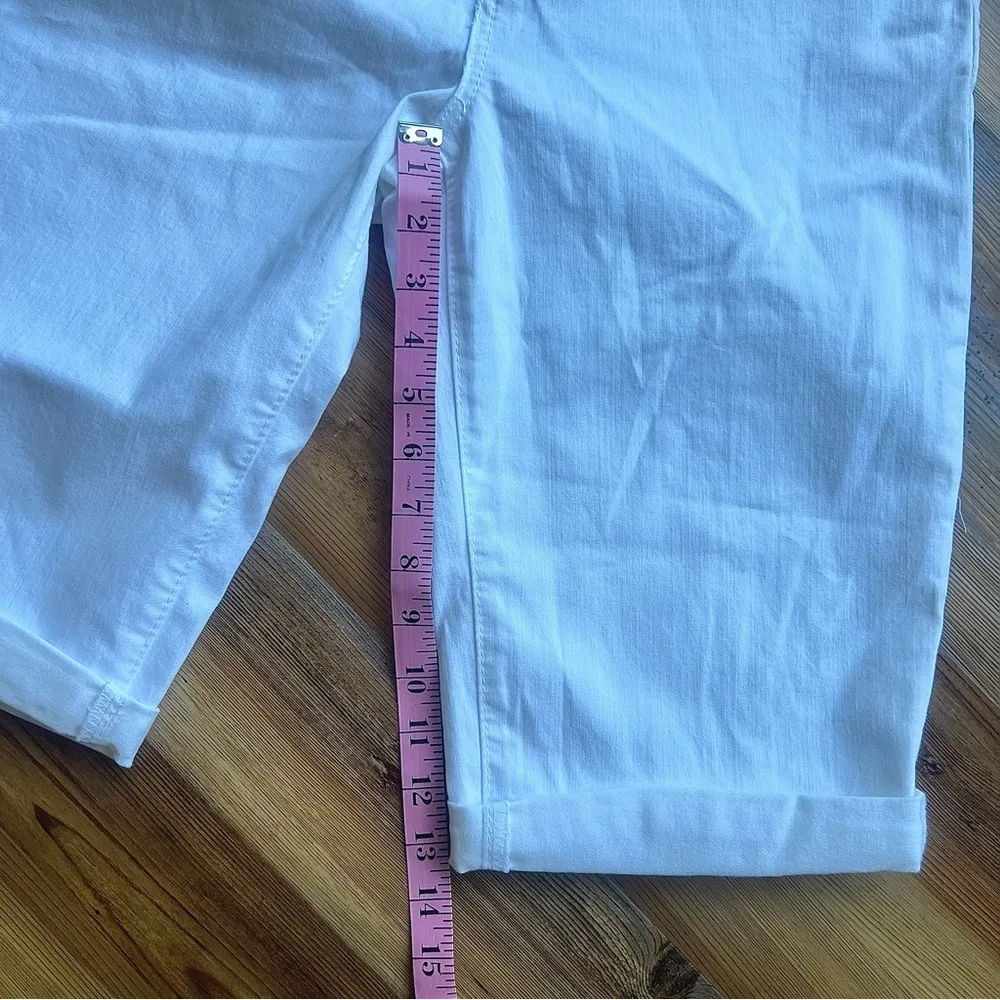 Wit & Wisdom ‘AB’solution Women's Bermuda Shorts In Optic White Size 6 SKU#B2441 - Image 9