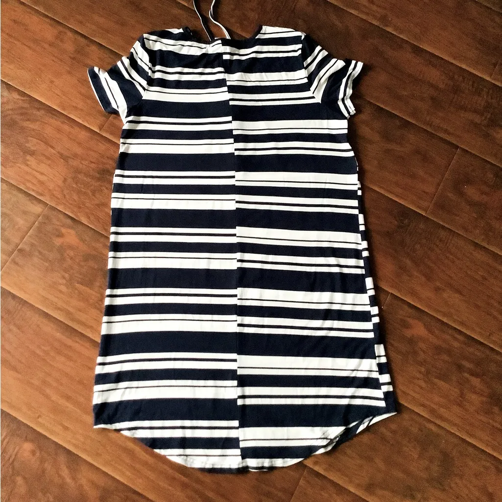 Short sleeve dress - Image 5